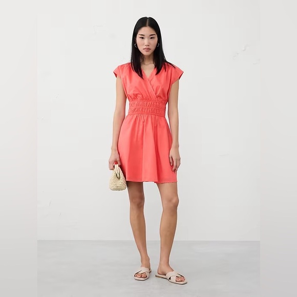 Banana Republic Dresses & Skirts - Banana Republic VOILE SHIRRED-WAIST MINI DRESS